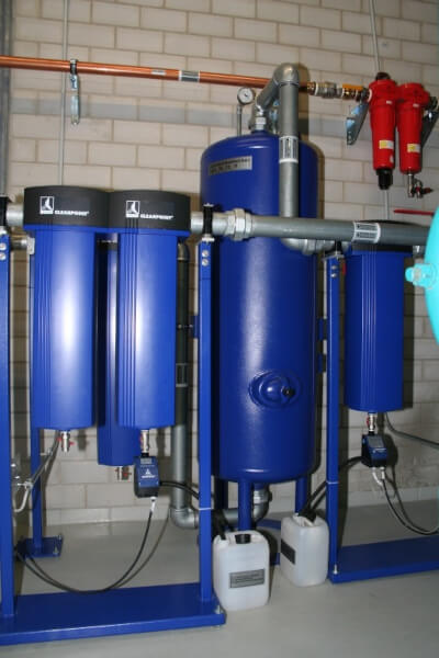 Filtry i osuszacze ograniczające wpływ ruchów Browna Beko Technologies filtry i osuszacze