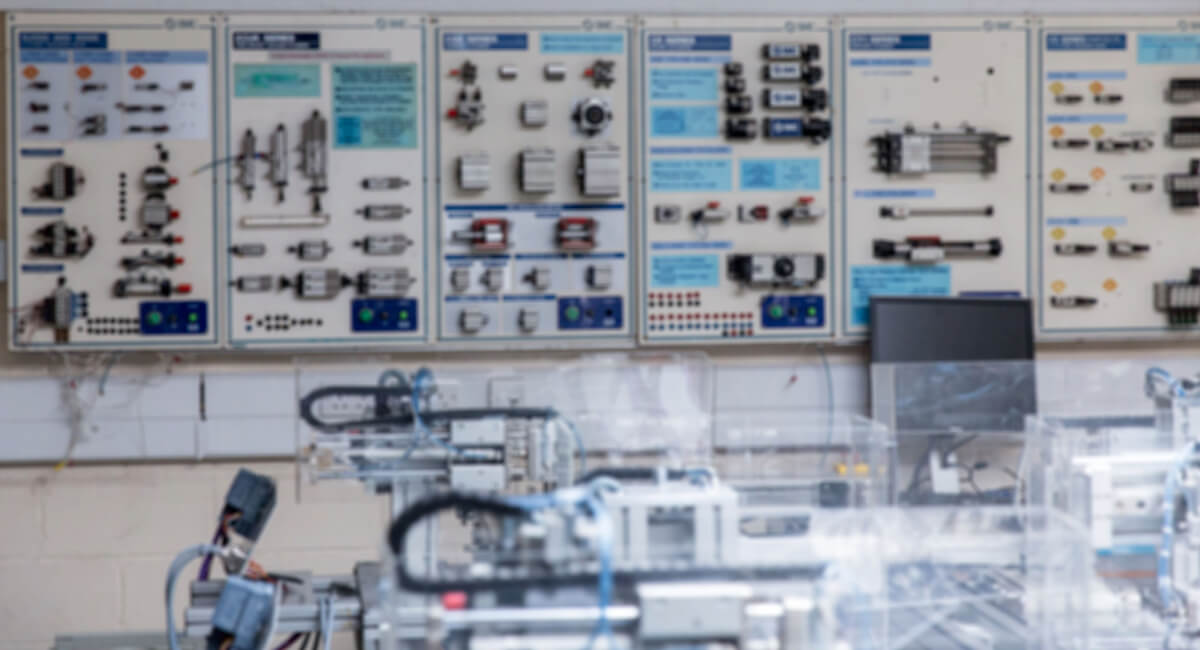 Cyfrowy przetwornik ciśnienia z wyświetlaczem zintegrowany z automatyką testową