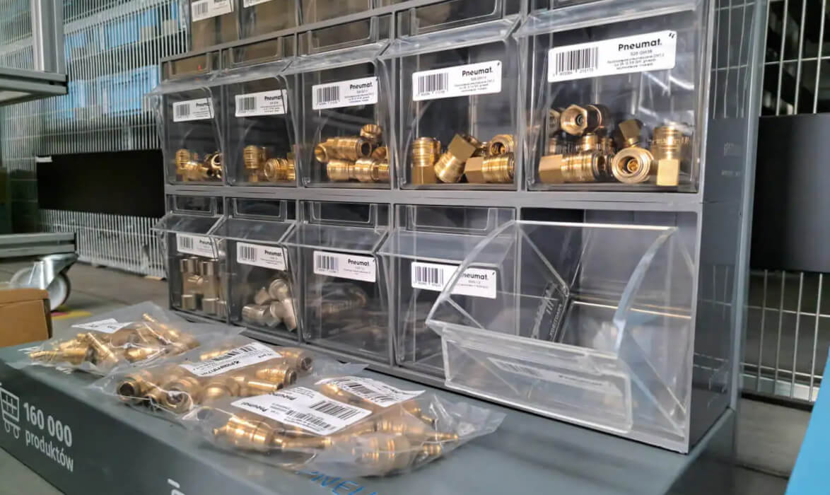 Magazynowanie w zakładzie produkcyjnym Magazyn działu utrzymania ruchu