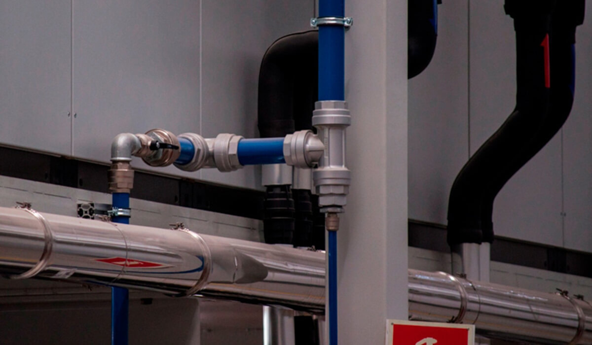 Instalacja przesyłu pary wodnej wykonana w systemie Effebi Press