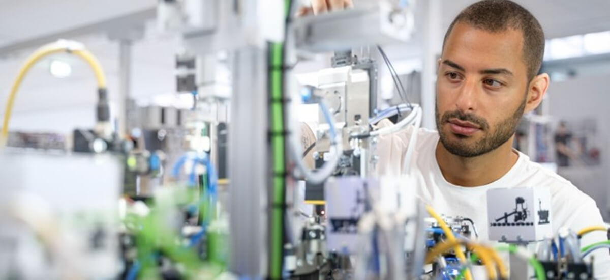 Integracja pneumatyki z systemem sterowania PLC