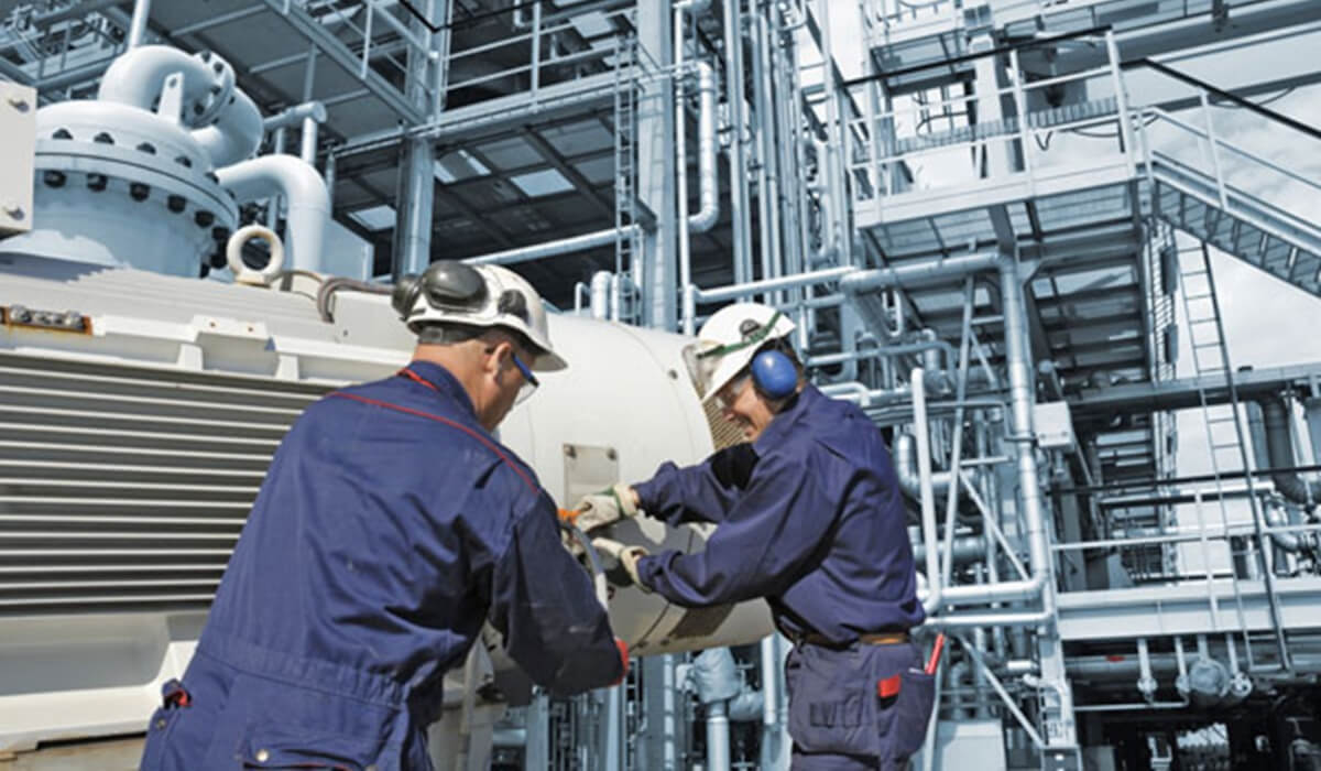 Zdjęcie przemysłowego systemu odpylania w elektrowni