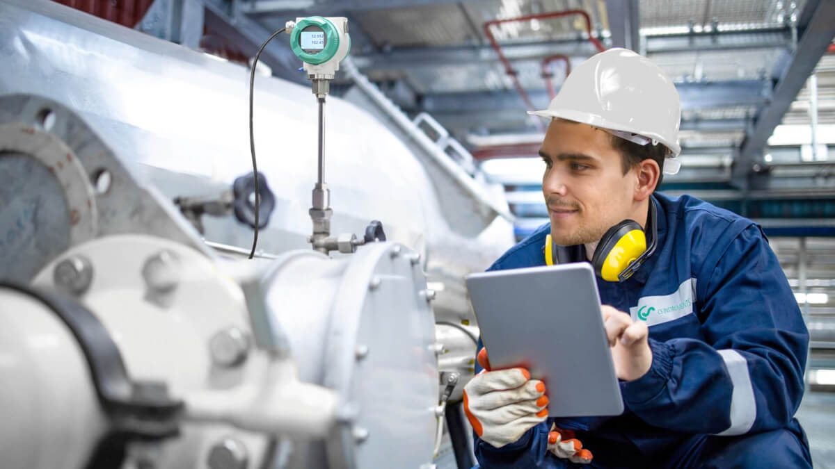 Koszt sprężonego powietrza - wydajna sprężarka śrubowa Nawet 70–85% kosztów eksploatacji sprężarki śrubowej to energia elektryczna, wpływająca na koszt sprężonego powietrza