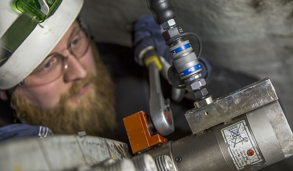 Koszty instalacji pneumatycznej i hydraulicznej