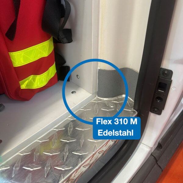 Naprawa karetki pogotowia - serwis ambulansów z wykorzystaniem nowoczesnych klejów Serwis ambulansów - łączenie elementów w pojazdach ratunkowych