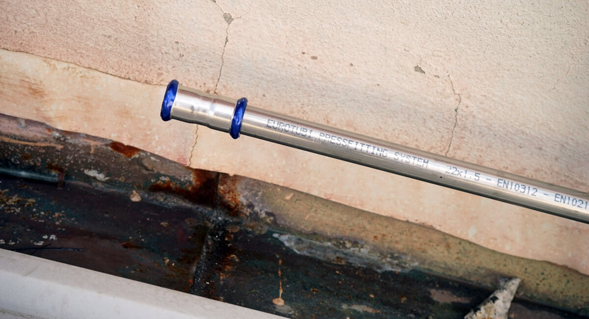 Rury Effebi Press w nowej hali magazynowej