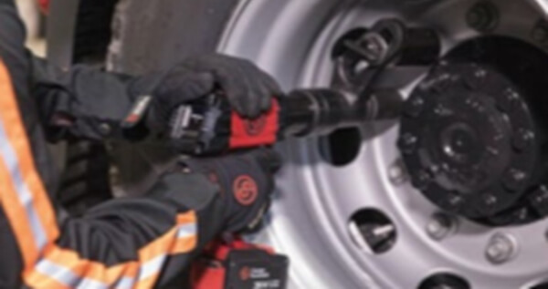 Skrócenie czasu serwisowania jednej osi z 15 do 8 minut