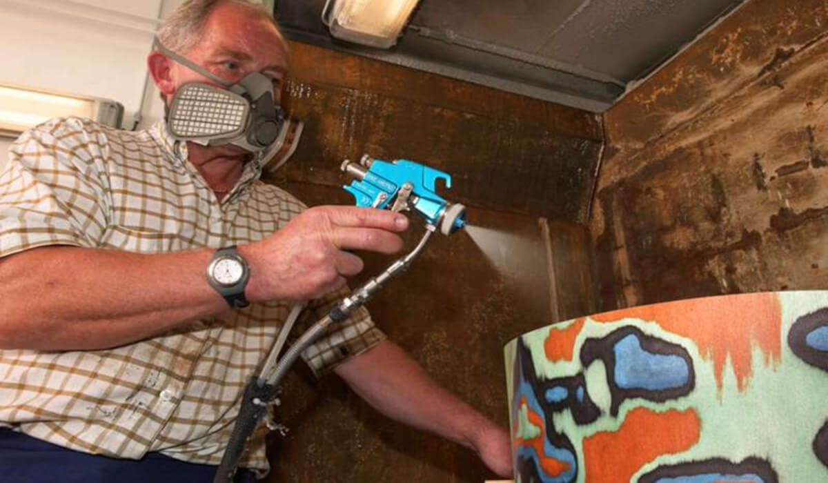 Pistolet HVLP do lakierobejcy - niskie ciśnienie, wysoka efektywność transferu Pistolet natryskowy typu HVLP