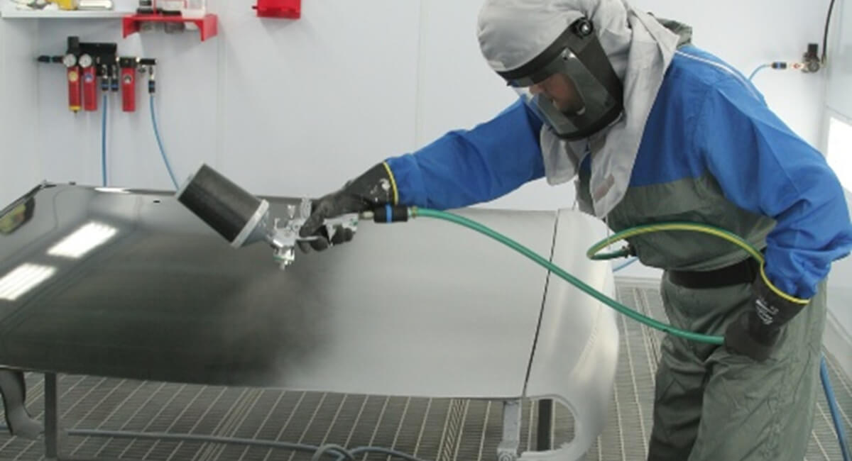 Pistolet do zaprawek - naprawa karoserii samochodowej