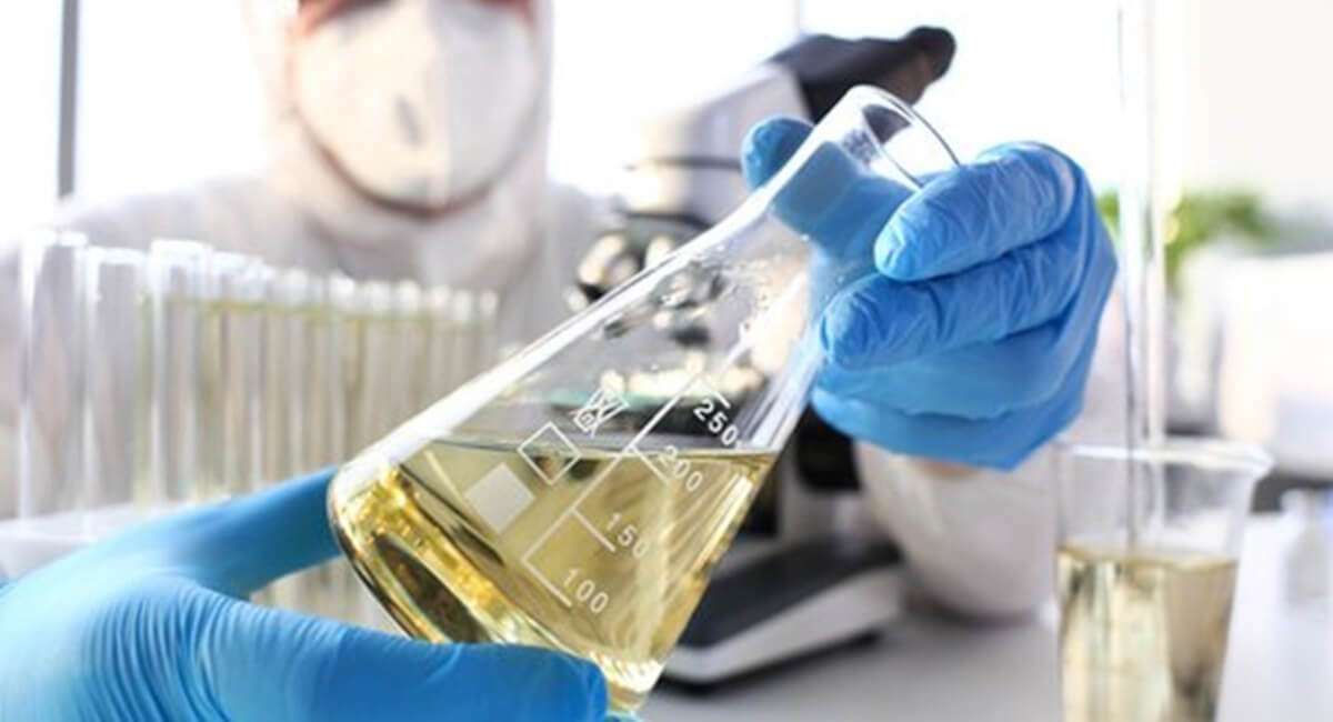 Precyzyjna detekcja resztkowej zawartości oleju za sprężarką śrubową w zakładzie spożywczym