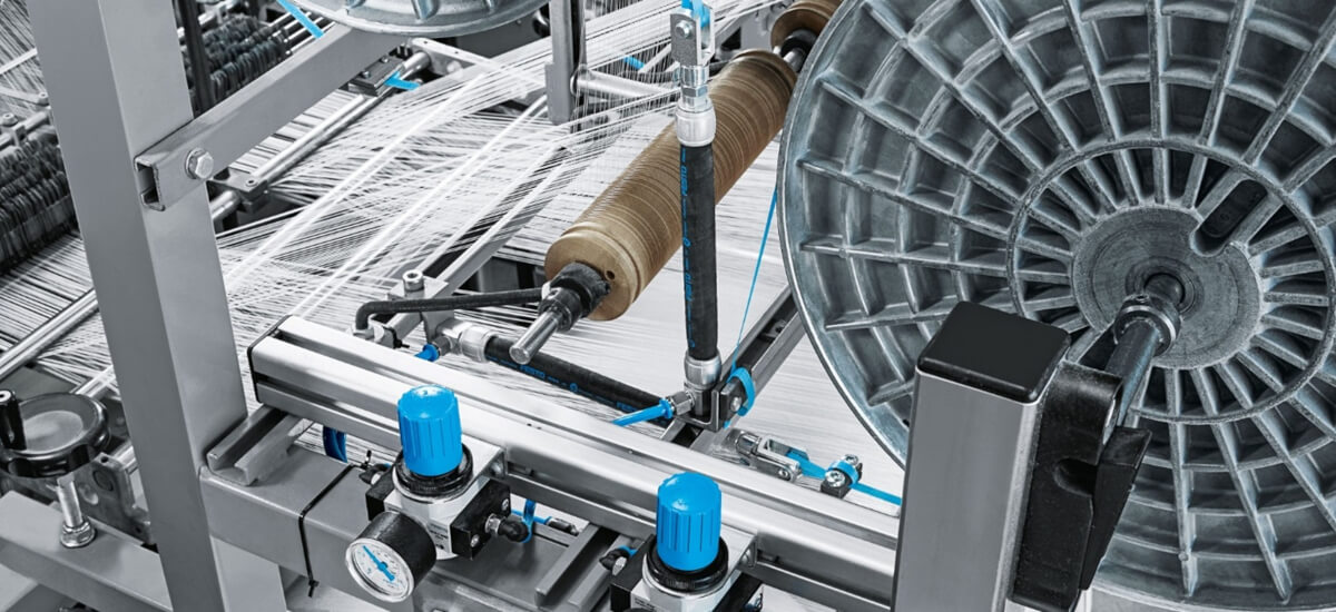 Prawo Hookea - podstawowy wzór i teoria odkształceń sprężystych