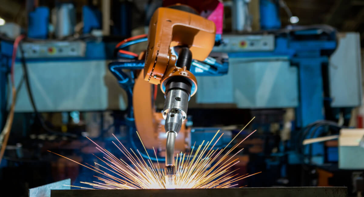 Podwieszane przewody pneumatyczne zapewniające porządek i bezpieczeństwo na stanowisku pracy