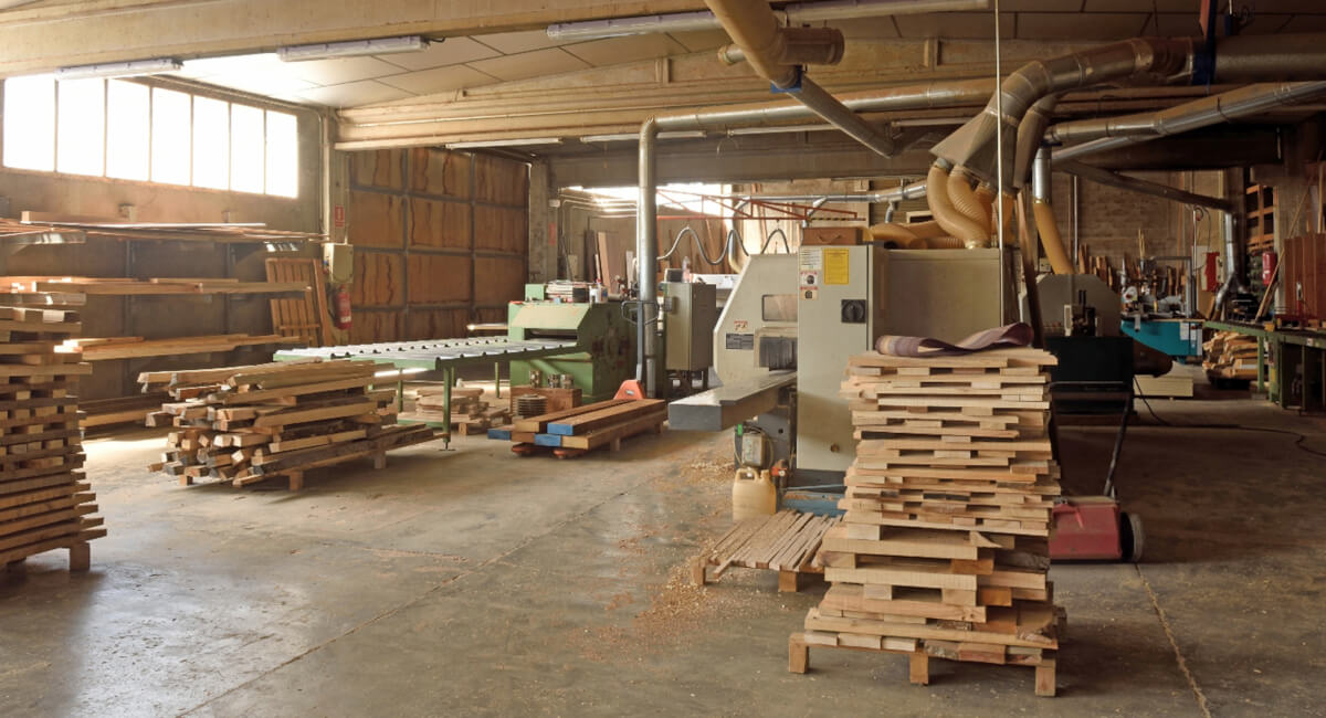 Proces wymiany uszczelnień w siłowniku pneumatycznym w profesjonalnym serwisie