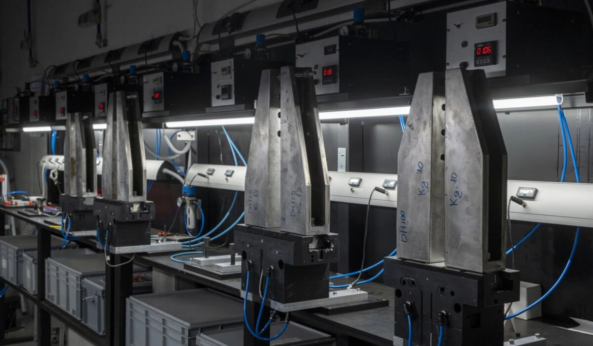 Chwytaki Gimatic i końcówki EOAT do robota Systemy chwytakowe Gimatic wspierające pakowanie produktów spożywczych i kartonów na linii