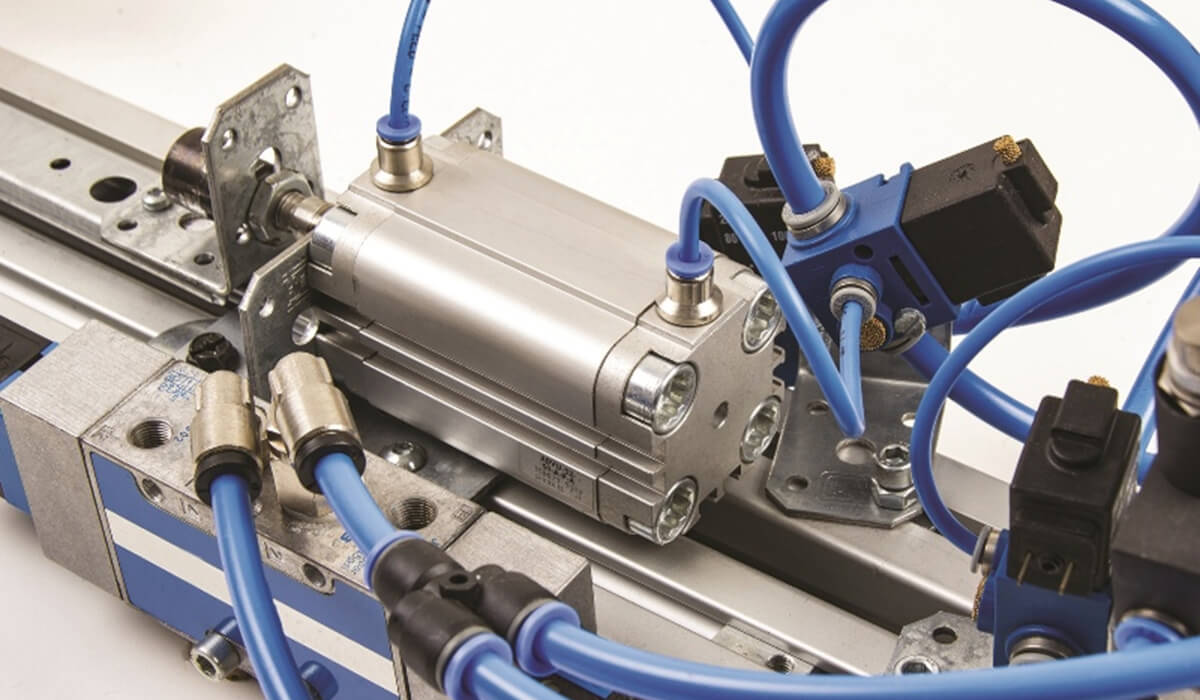 Siłownik pneumatyczny - podstawy przemiany politropowej w sprężonym powietrzu Siłownik pneumatyczny przemiana politropowa