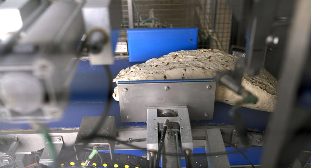 Precyzyjne dozowanie i ważenie składników za pomocą siłowników pneumatycznych