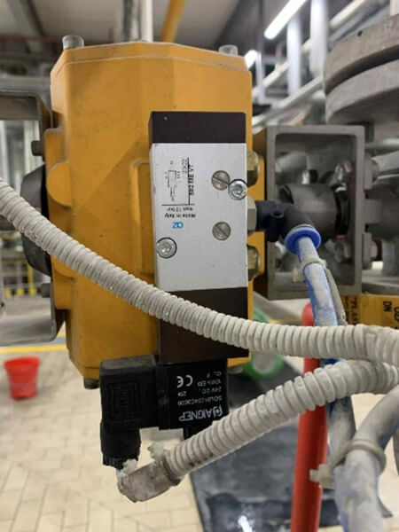 Przestój produkcji w przemyśle spożywczym Awaria zaworu