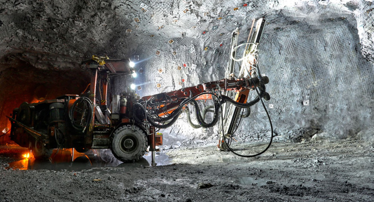 Urządzenia smarownicze w górnictwie podziemnym - niezawodne smarowanie maszyn