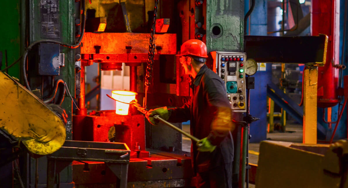 Wyposażenie kuźni - instalacja sprężonego powietrza