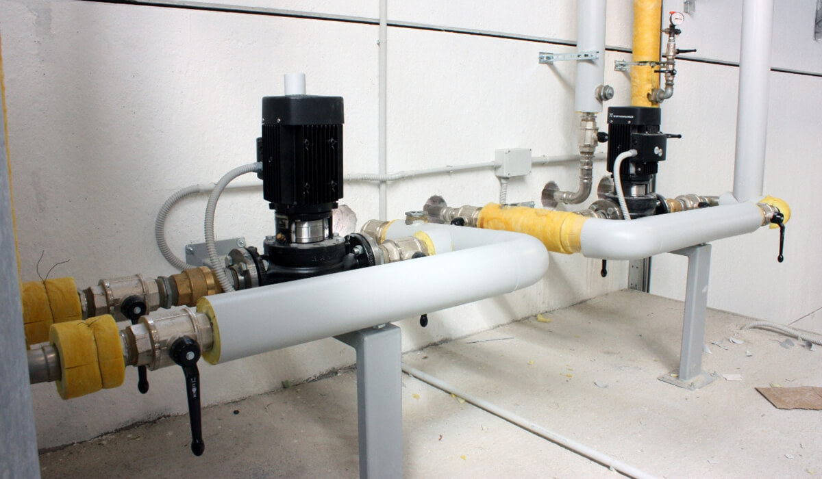 Porównanie wytrzymałości stali nierdzewnej i aluminium w różnych temperaturach