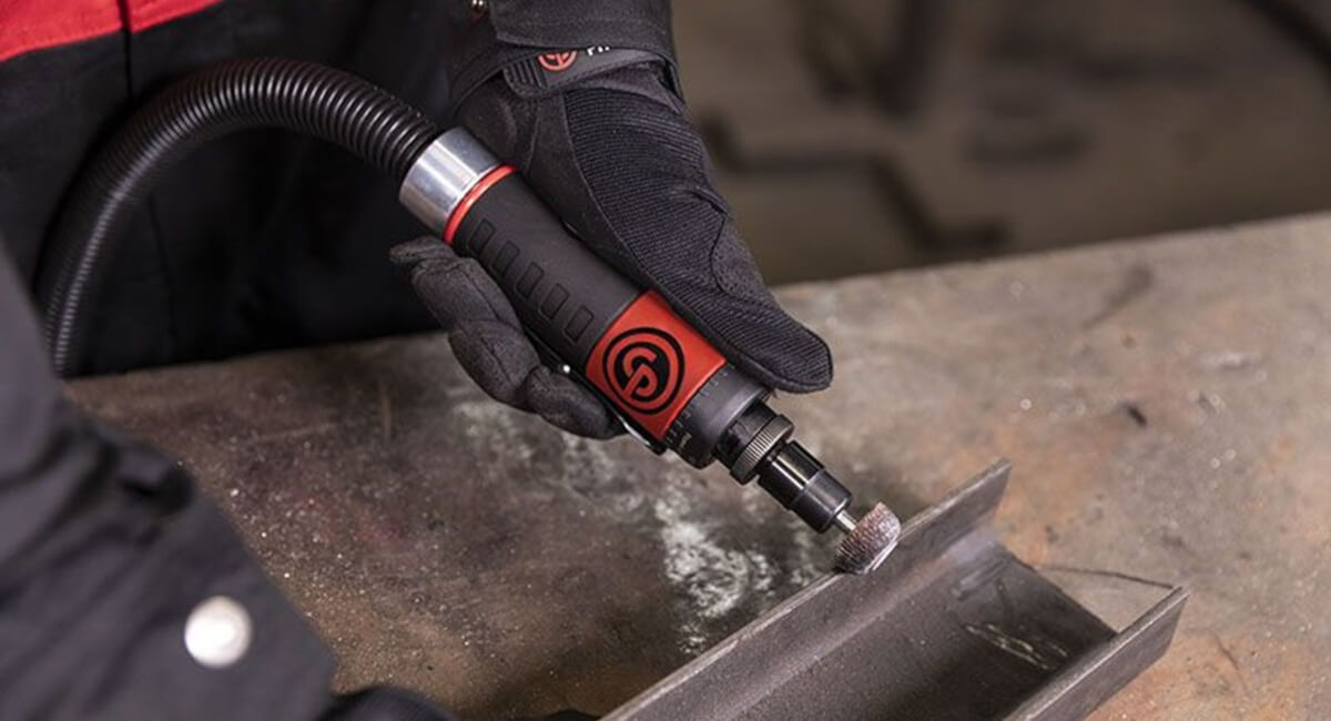 Szlifierka pneumatyczna czy elektryczna Porównanie szlifierki elektrycznej i pneumatycznej