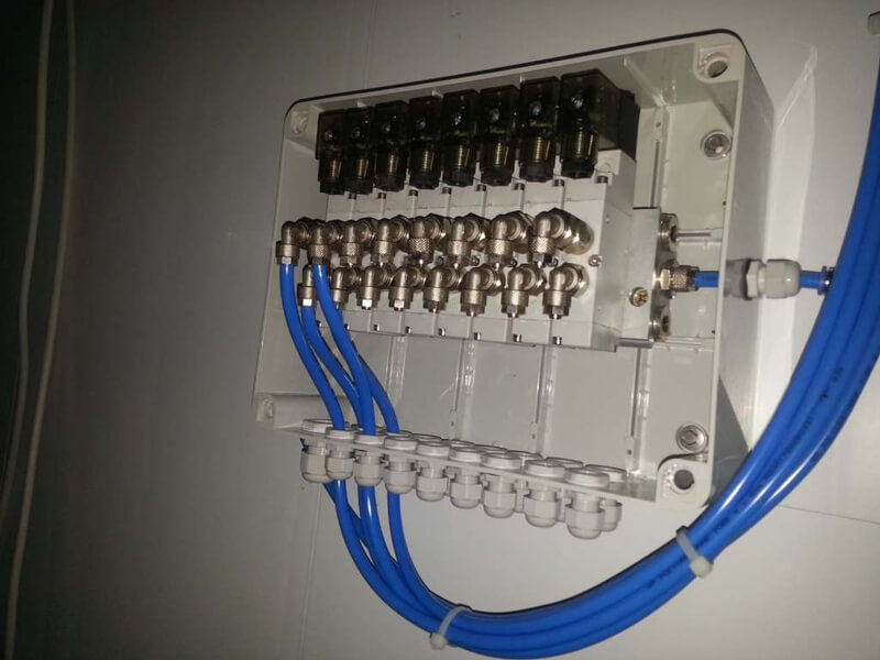 Zalety wysp zaworowych - zmniejszenie okablowania i łatwiejsza diagnostyka