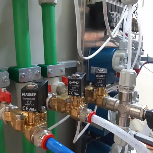 Zanieczyszczenie elektrozaworu - zablokowany rdzeń i gniazdo