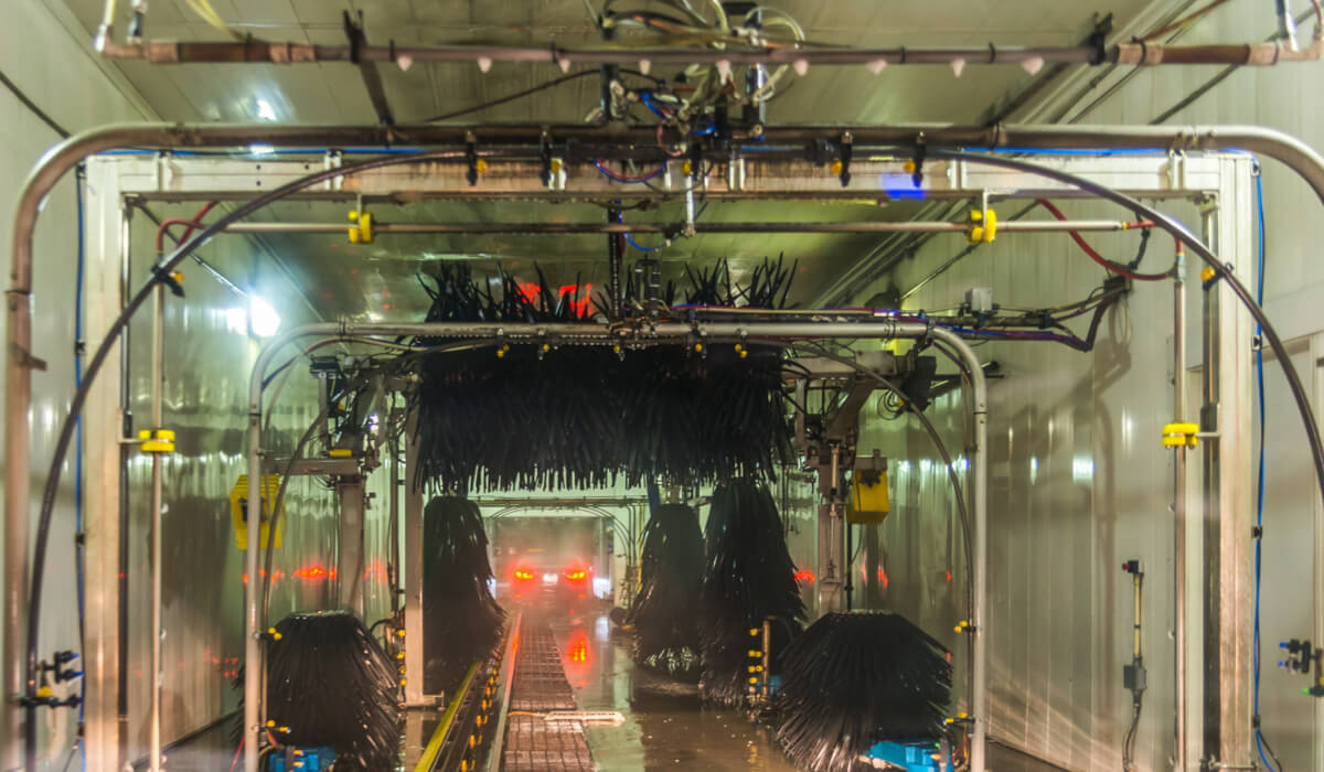 benzynowych: zespół przygotowania powietrza	Zespół FRL (filtr, reduktor, smarownica) zabezpieczający instalację pneumatyczną na stacji