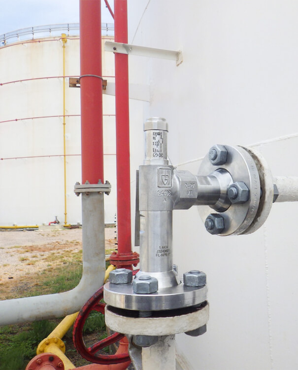 Zawory odporne na korozję Niezawodne działanie zaworów przy zmiennych temperaturach i ciśnieniach w rafinerii