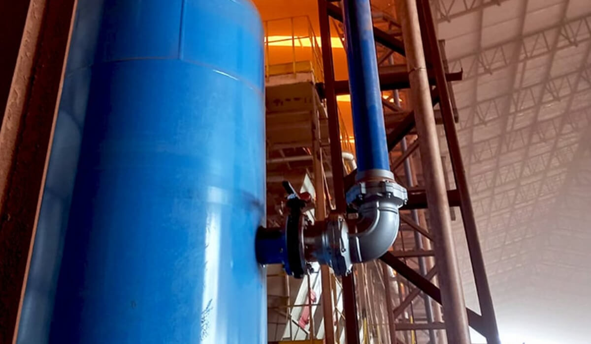 Zbiornik stabilizujący ciśnienie w punktach poboru podczas szczytowego zapotrzebowania