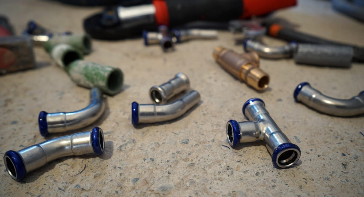 Złącza zaciskowe Effebi Press do instalacji ppoż - trwałość i szczelność